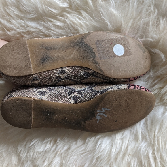 Worn ballet flats size 7 - Picture 5 of 7